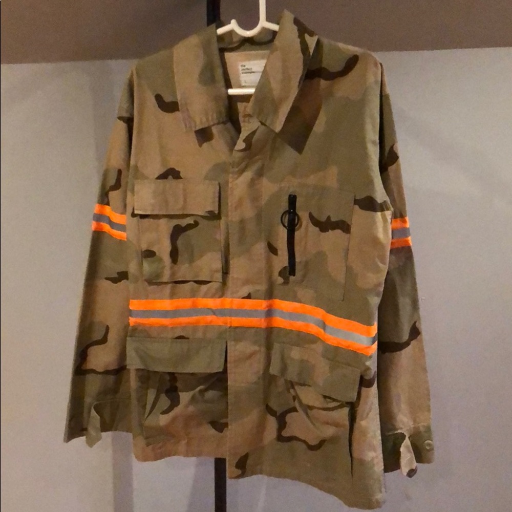 REFLECTIVE CAMO JACKET!!!